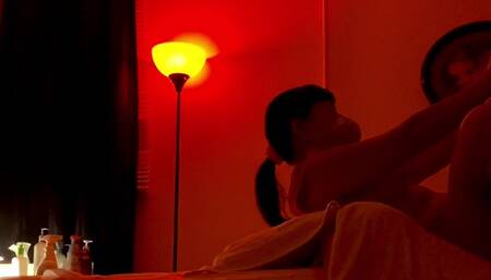 AMP Chinese girl taps out