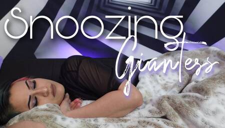 Snoozing Giantess