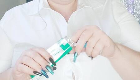 Nicki Pie smoking a More 120 like a boss