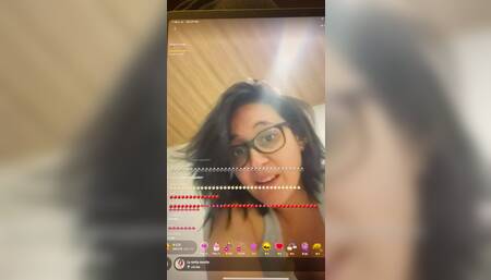 la ranita monfar - tangolive - colombian  girl