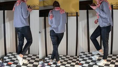 Tanja flattens my penis under her comfy Skecher's slippers - Cam 4