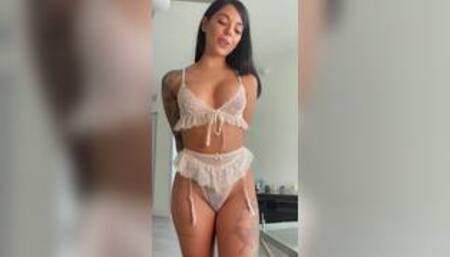 Beautiful Girlfriend Wanted Desert