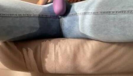 Little Kathy squirting in her tight jeans- Squirting Orgasm