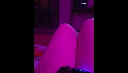Late night gamergirl rubs her feet & thick thighs
