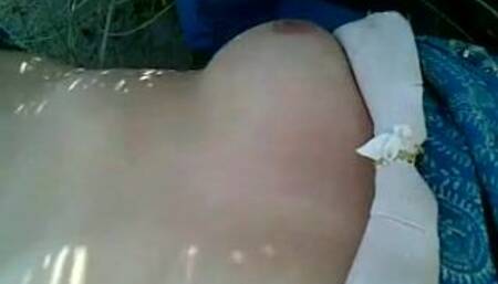 paki lady sex in field