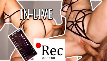 Replay of a strong fuck in LIVE with 500 people
