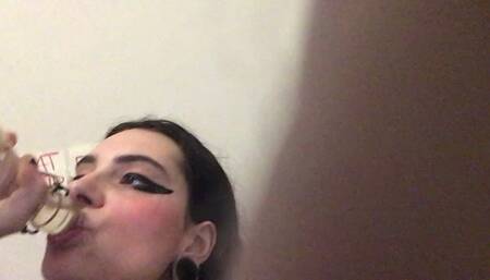 HC_Loli 03-02-2023_2 PISSING