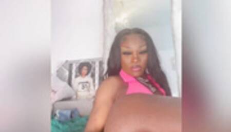 Ebony tranny fucks herself with a dildo (Milandior3)