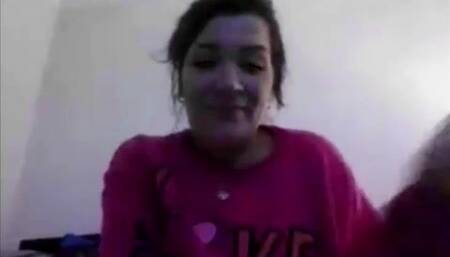 Lolla1992 (MFC) aka Lollaxox (CB) - British milf