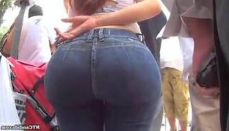 Perfegt ass in tight jeans