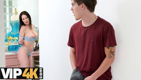 American sex video with fine-looking Rayveness from Mature 4k