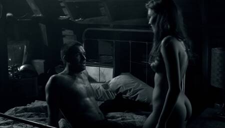 Lili Simmons bare butt