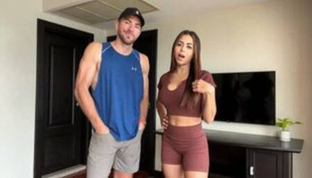 Couple Muscle Worship For Beta Losers!