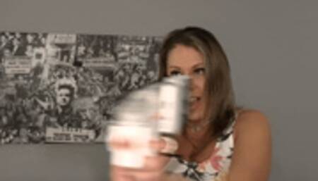 Giantess MILF Nikki Brooks Devours Entire Shrunken Family (SD 720p WMV)