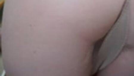 12 Loud And Juicy Farts