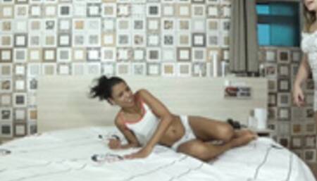 SEXY PAWG SITTING ON GIRL SLAVE PART 1 BY ISABELITA AND NATTY CAM BY ALINE FULL HD