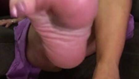 PINK PANTIES, TOES AND SOLES