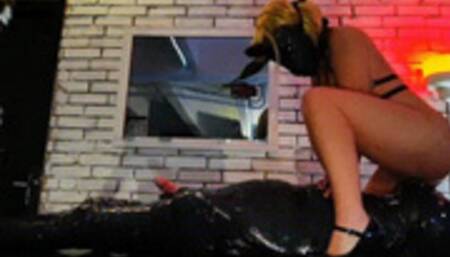 Lady Ida 2 - Enjoying this mouth use him like a Toy