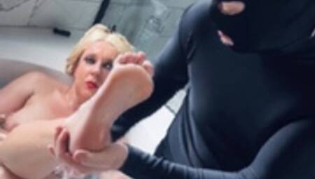 Cuckold Feet Worship with nylon stockings and high heels