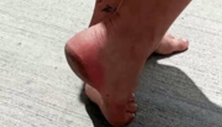 Bare Foot Stroll with Dazey 720p MP4