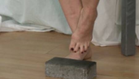 Spiky bondage rope in crotch