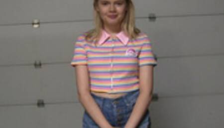 Babysitter Strip Air Hockey