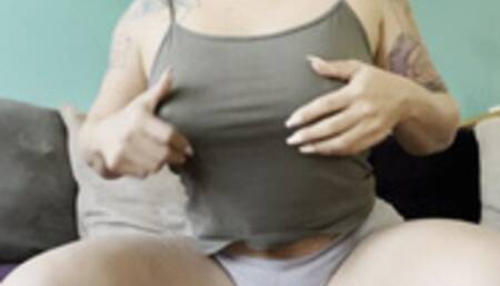 fingering my hairy pussy