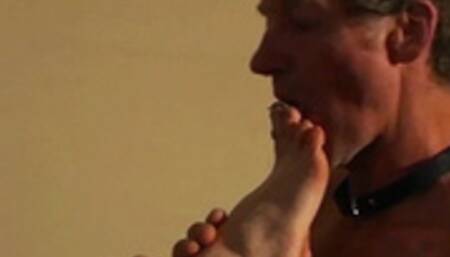 BAREFOOT LICKING - BITCHY MISTRESS & OSEL - MP4 Clip