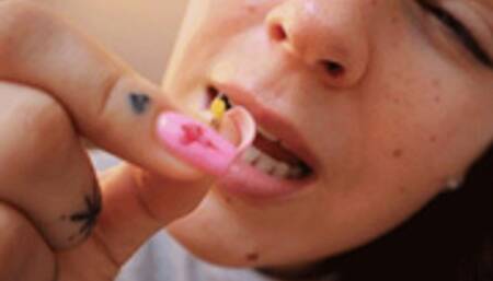 Shrunken BF can't make her Orgasm