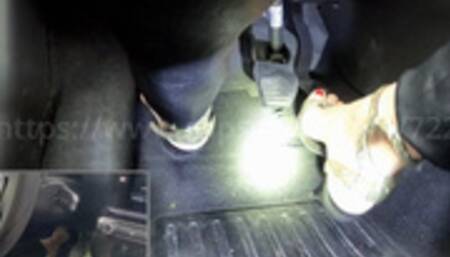 Katia Blue Bella - The Mother drives in heels - PIP Feet