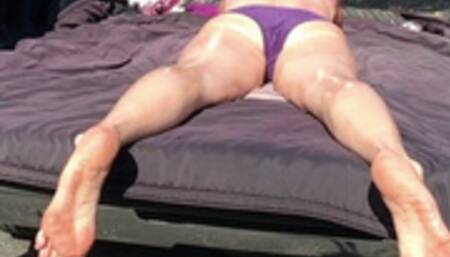 WRINKLED SOLES AND LEGS SUNNING