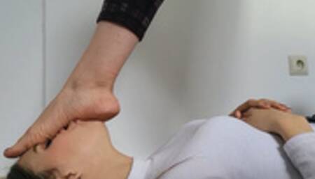 Kissing those crunchy feet