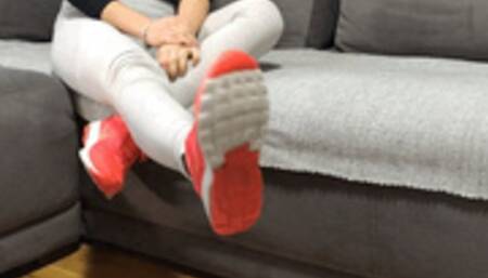 WORSHIP HER SMELLY FEET - MOV HD