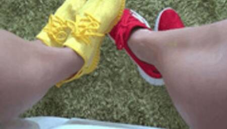 Victoria AND Lory wiggling toes in skinny sneakers 3TW