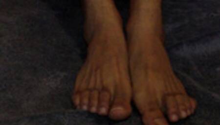 feet rub