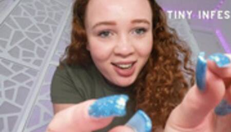 Sassy Finds Scarlett's Tiny Infestation (wmv)