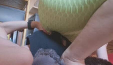 My mistress sits on my face and keeps on farting