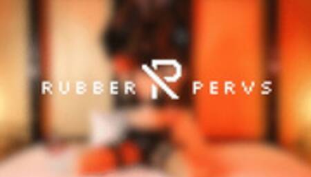 Helpless gagged Latexslut riding the Magic Wand