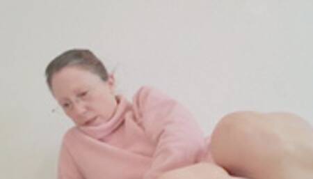 Catching a Bathroom Voyeur hd mp4