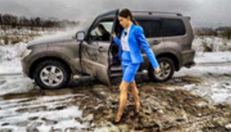 JULIA KRISTINA MAKEUP REVVING ENGINE OVERHEAT_1080 HDR Dolby Visionn_24 MIN