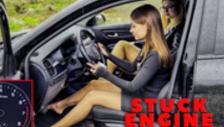 JULIA KRISTINA STUCK IN THE MUD ENGINE OVERHEAT_1080 HDR Dolby Vision_50 MIN