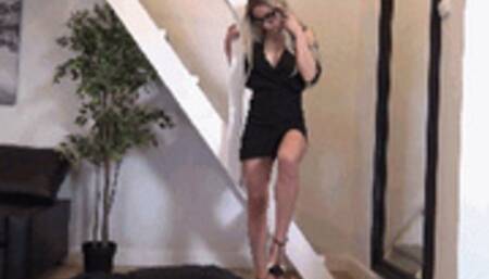 RAQUEL - Your tongue is my doormat! - Dirty soles licking, heels sucking