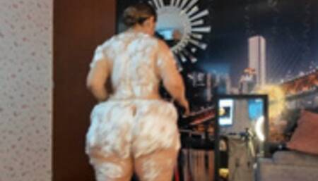 Kristen Hill Can you eat this cake?