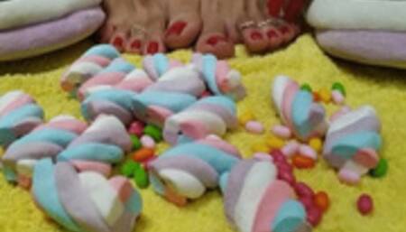 Goddess Kiffa Crushs Candies and Marshmallows - CRUSH FETISH - CANDY CRUSH - RED POLISH - RED NAILS - FOOD CRUSH - CRUSHING - FOOT FETISH