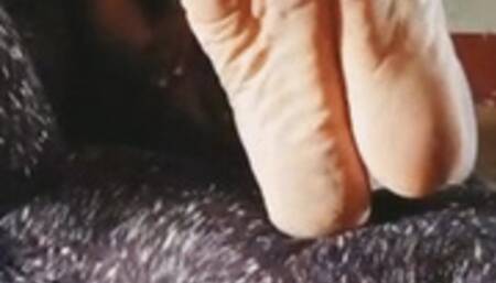 Igbo Omo Actress’ Juicy, Thick, Sexy, Wrinkled Soles Crossed at Ankles