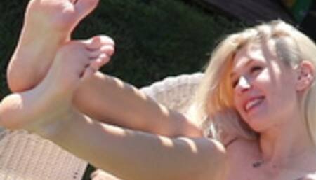 The Banana Challenge with Anna Kovachenko - MP4 (HD720p)