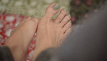 pale green polished milf toes and arches, then hot wrinkled soles show, foot fetish