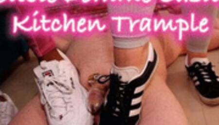Double Domme Casual Kitchen Trample