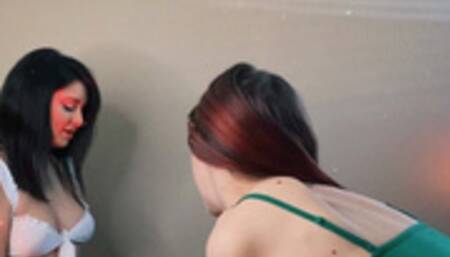 Leda Lotharia tries cowgirl sex machine