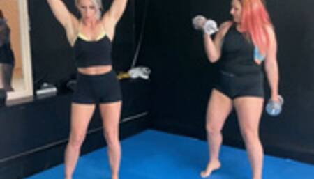 KAT MAX VS VIPER IN TEST OF STRENGTH CHALLENGE